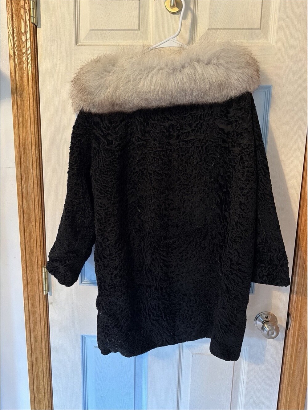 VTG 1950s Persian Lamb Coat Black Women Sz M Fox Collar Bead Buttons Seeger Fur - Picture 6 of 10